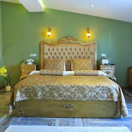 Art Hotel 3*