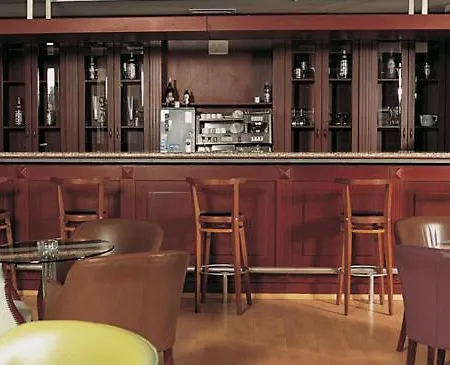 Art Hotel 3*